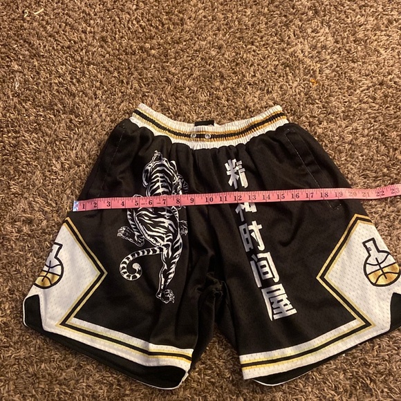 In The Lab Crouching Tiger Basketball Shorts. - Picture 4 of 4